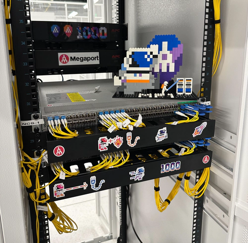 Our 1,000th rack at DataBank SAN1, San Diego is looking festive.